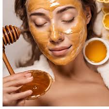 “Get Glowing Skin Naturally with Honey! ✨🍯”